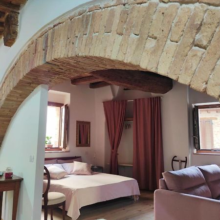 Antica Dimora Vicolo Del Tempio Hotel Spina Bagian luar foto